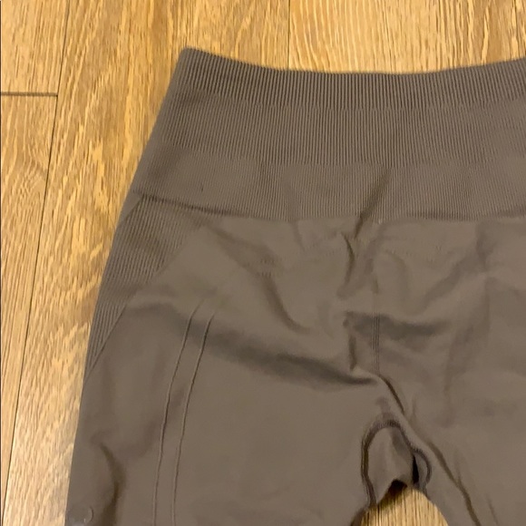 Lululemon In The Flow Crops - Picture 6 of 8
